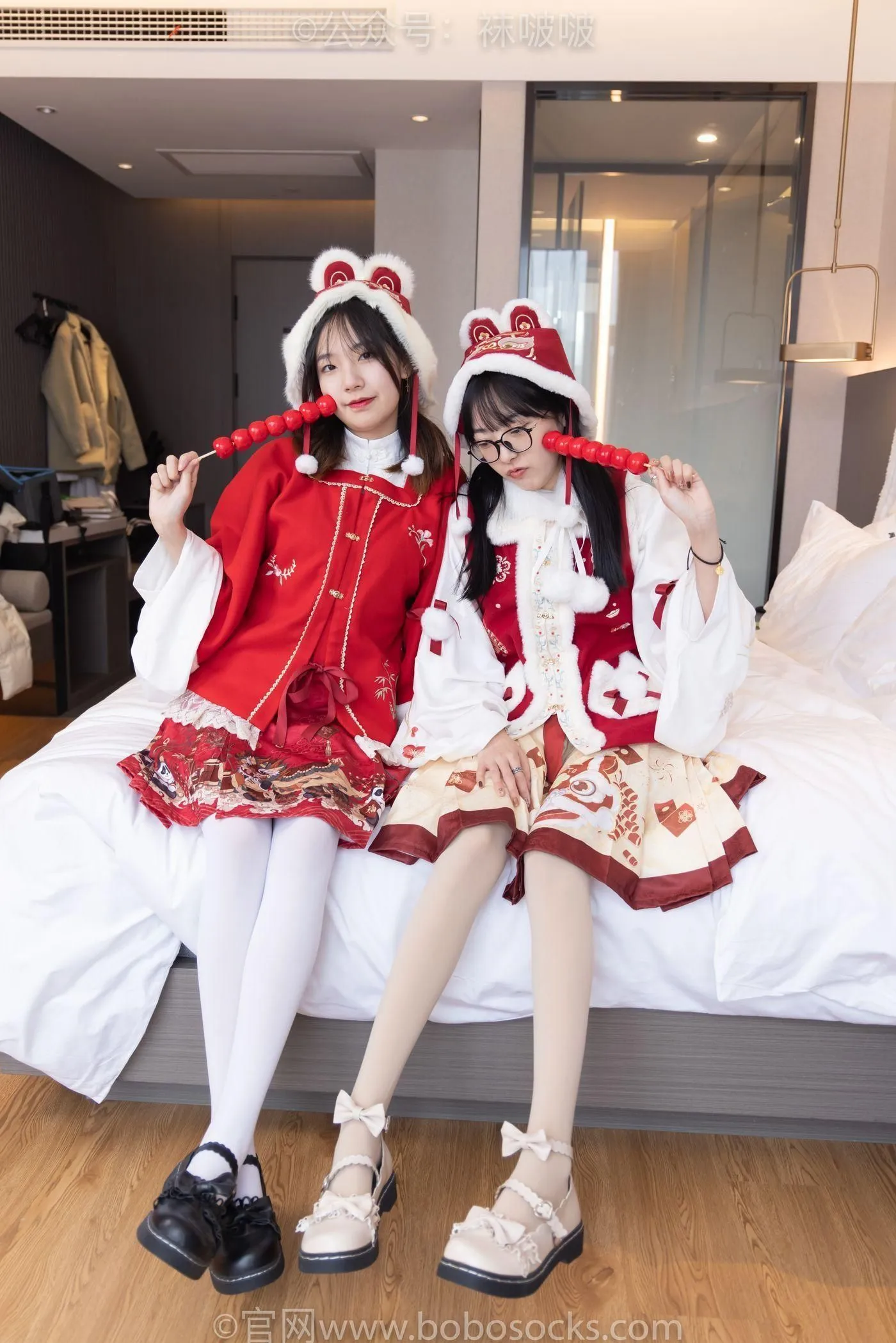 [BoBoSocks袜啵啵]NO.054 小甜豆与稚予-给大家拜年啦 [139P]插图9